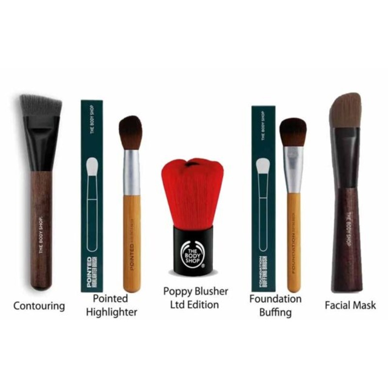 The Body Shop Angled Blusher Brush by Bodyshop
