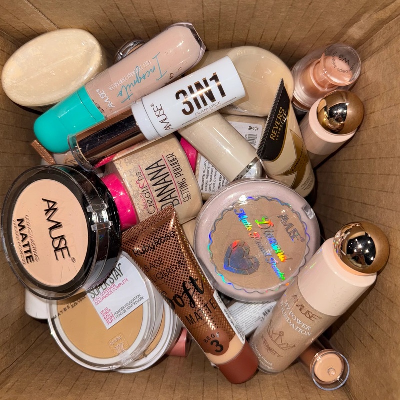 Assorted Powder, Foundation & Concealer – Wholesale 55 Units (ASPFC)