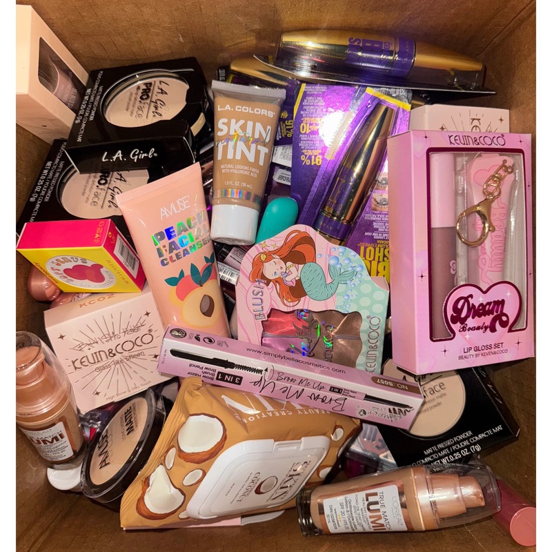 Assorted Starter Mix Cosmetics Box – Wholesale 121 Units (TUBOX#2)