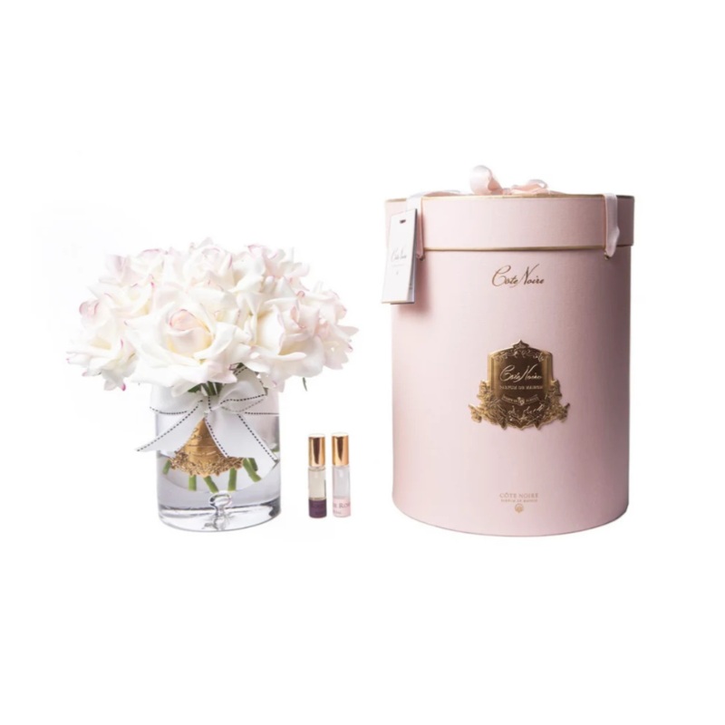 Cote Noire Luxury Grand Bouquet Ivory White /Siver Badge